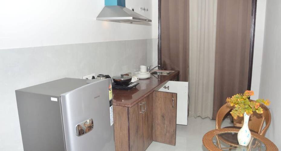 Grand Oyster Homestay, Gurgaon 5