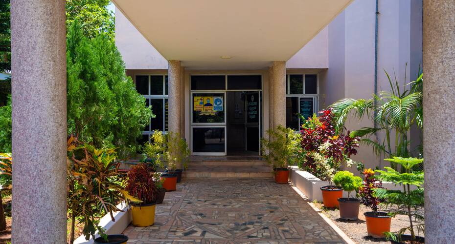 Hotel TamilNadu, Courtrallam 4