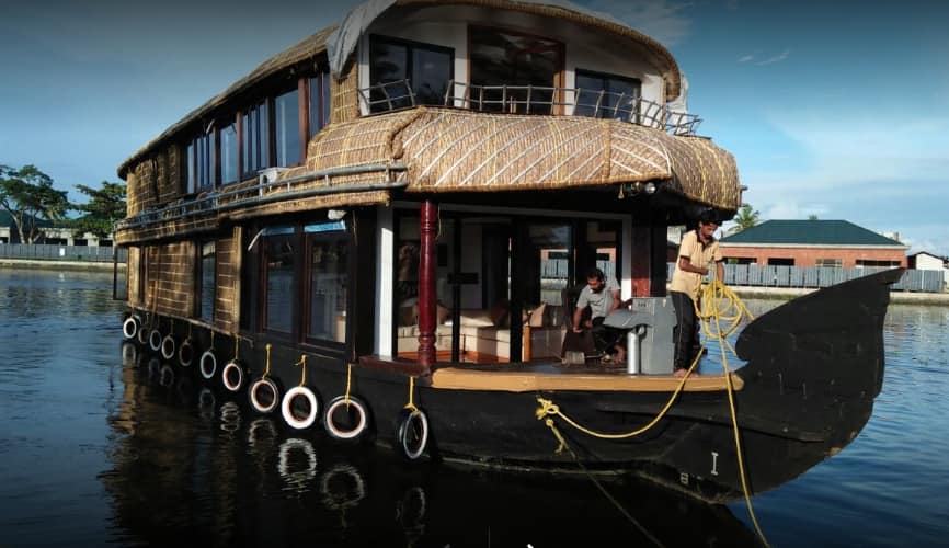 Royal Palace Day Cruise, Alleppey 5