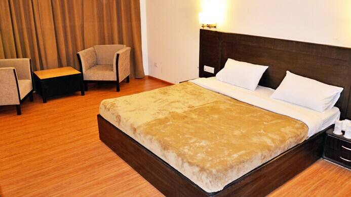 Hotel Grand Mahal, Srinagar 4