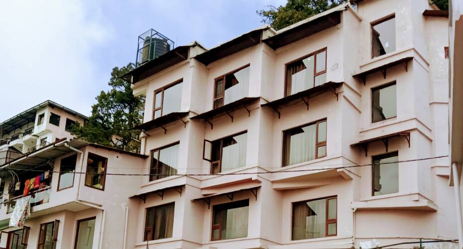 Hotel Shree Badrish Residency, Mussoorie 1