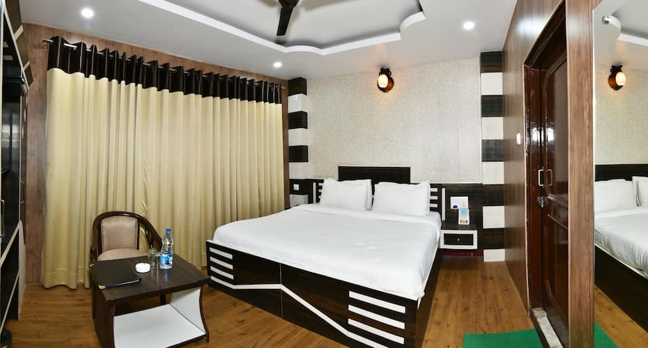 Surbhi Guest House, Dharamshala 5