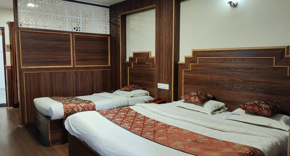 Hotel Alakapuri, Ooty 4