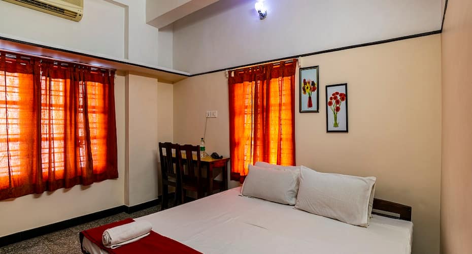 Anadiyil Leela Krishna Inn, Kochi 5