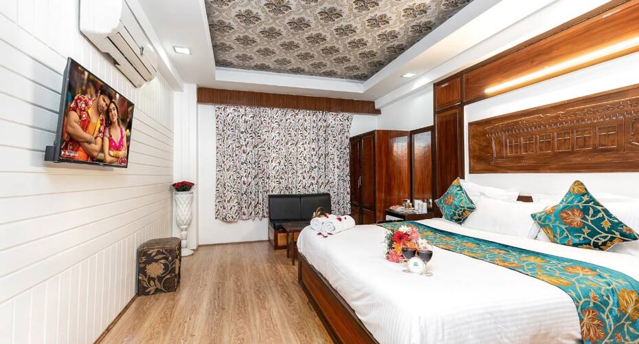 Hotel Regal Palace, Srinagar 3