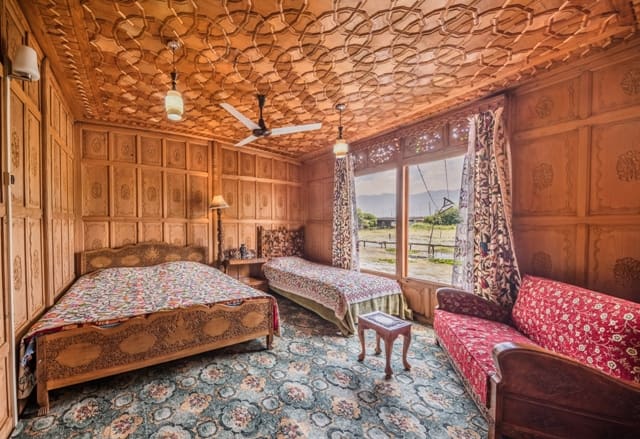 Floating Heaven Group of Houseboats, Srinagar 4