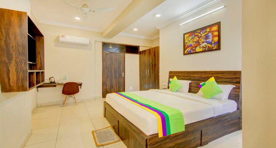 Treebo Trend Naurangee 104, Noida 1
