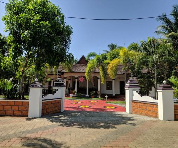 Sunny Days, Alleppey 1