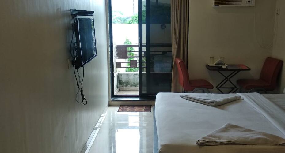 Merakee, Thane 3