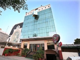 Hotel Aditya Ludhiana, Ludhiana 1