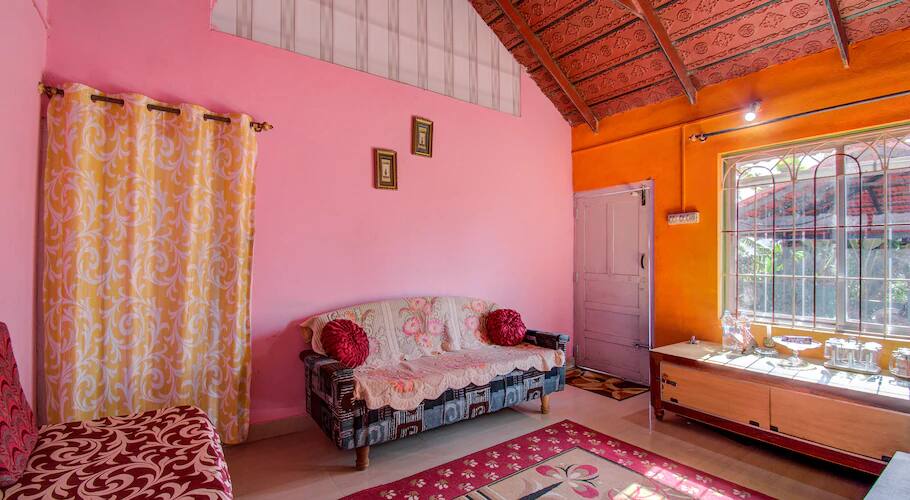 Bee Hive Home Stay, Coorg 4