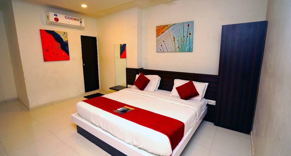 Hotel S.K, Rajkot 3