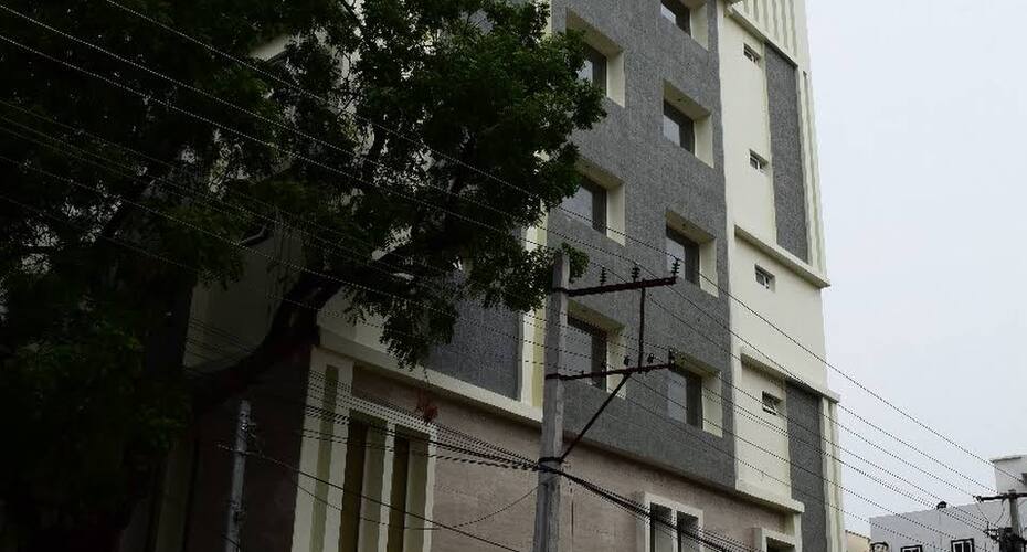 Hotel Surya Grand Service Apartments, Vijayawada 1
