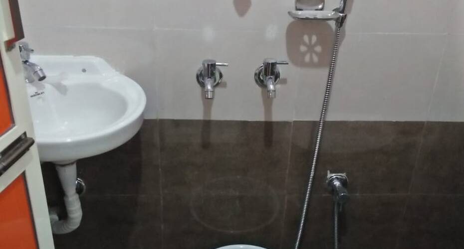 R R Inn, Visakhapatnam 2