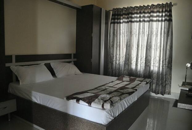 Nagpal Hotel, Suratgarh 4