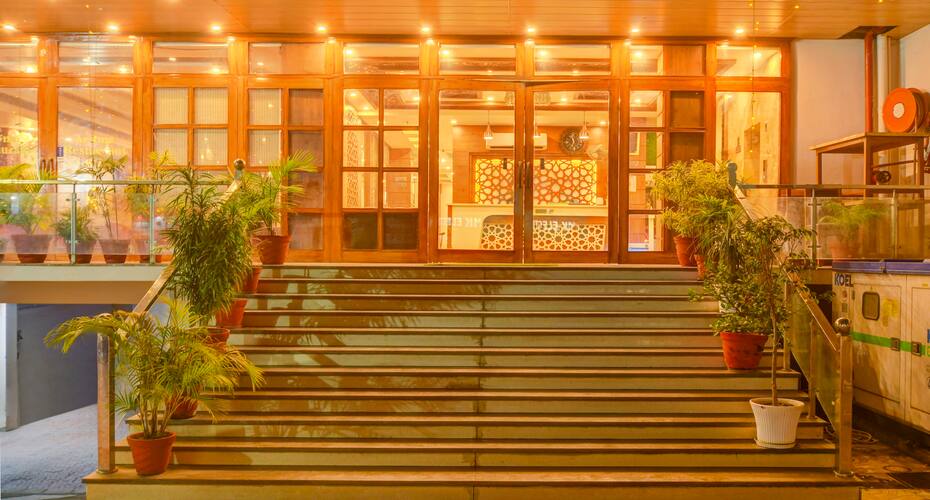 Treebo Trend G K Residency, Dehradun 3