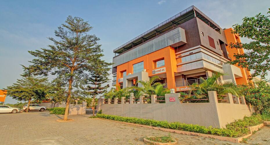 Treebo Trend Matoshree Inn Satara, Satara 3