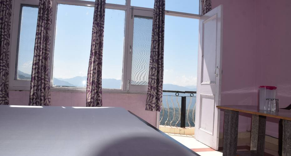 Moksh hotel, Shimla 3