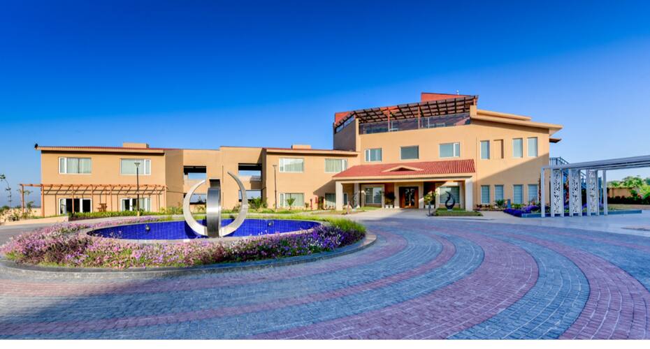 Four A Lords Resort, Jammu 5