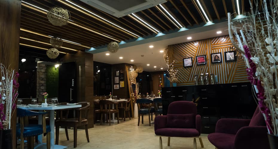 The Avenue Hotel - Ballygunge, Kolkata 4