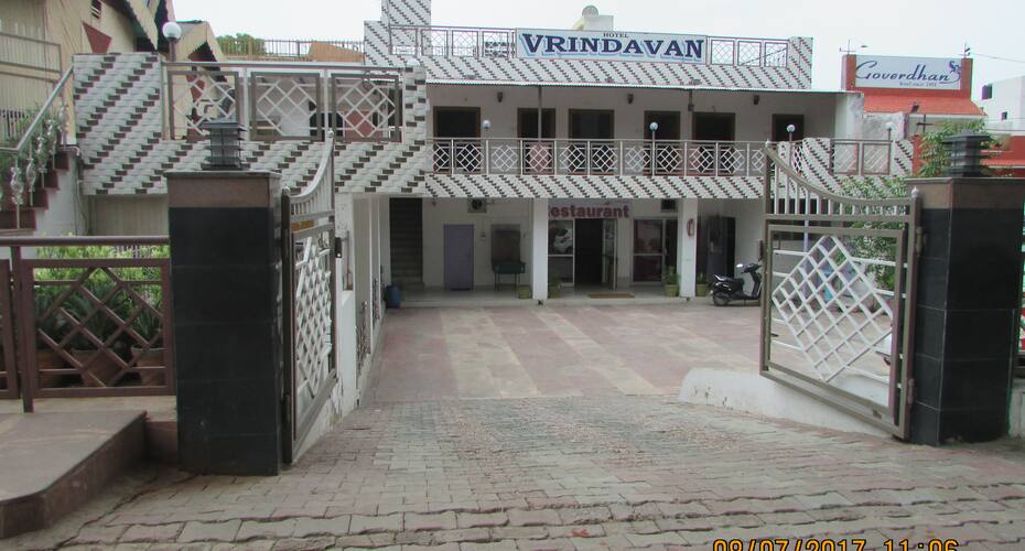 Hotel Vrindavan, Fatehpur Sikri 2