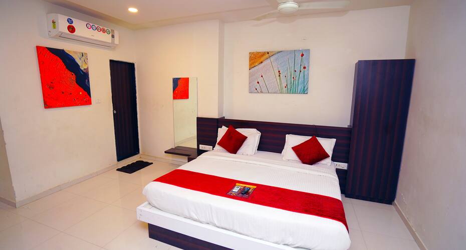Hotel S.K, Rajkot 2