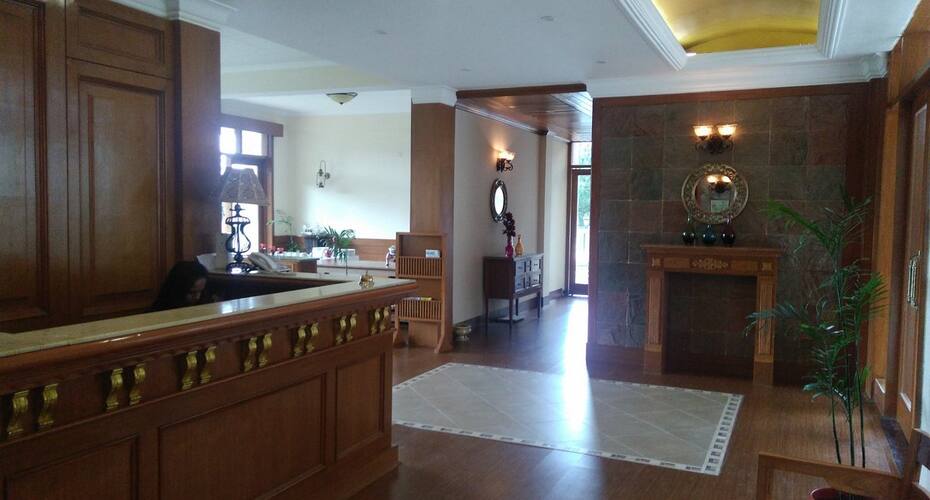 Forest Ville Hotel & Resort, Kasauli 4