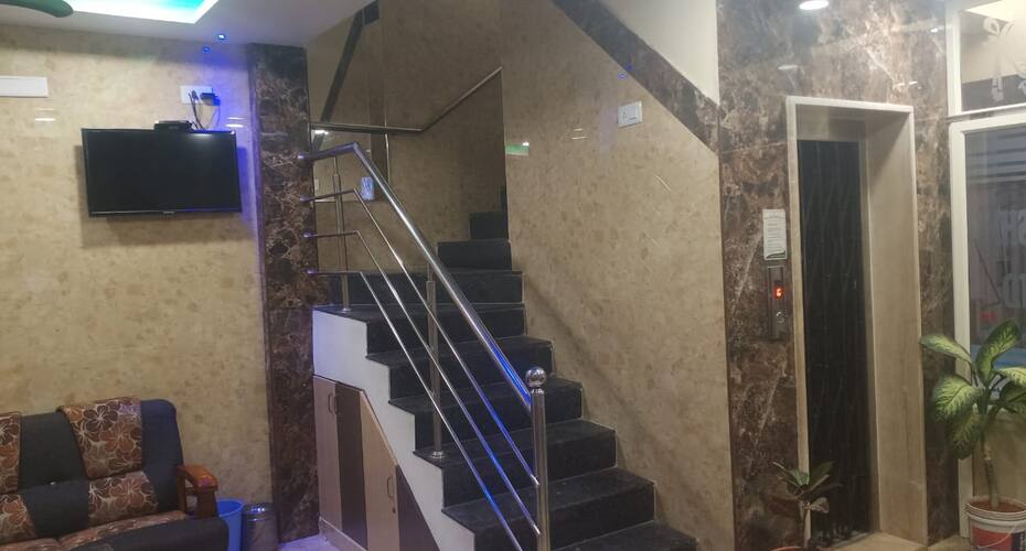 Sri Lakshmi Grand by PPH, Tirupati 4