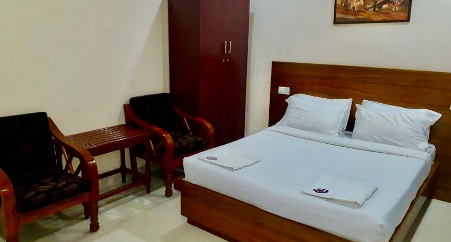 Chakraa Residency A/c, Ramanathapuram 3