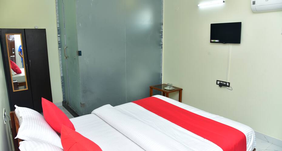 Niraj Residency by N4B Stay, Karaikudi 2