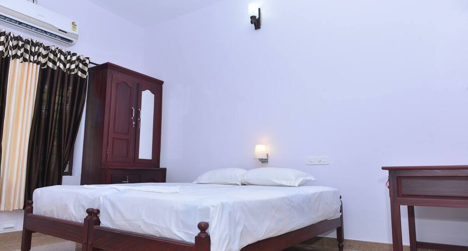 Apple HomeStay, Alleppey 4