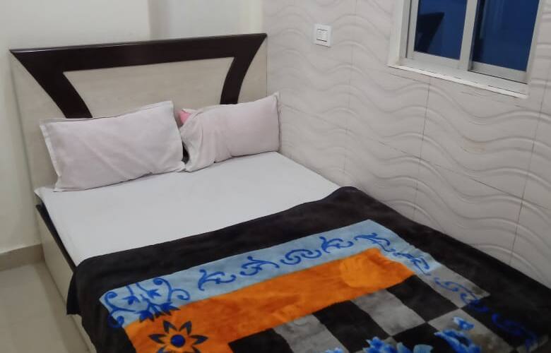 Raahi Palace By WB Inn, Kanpur 4