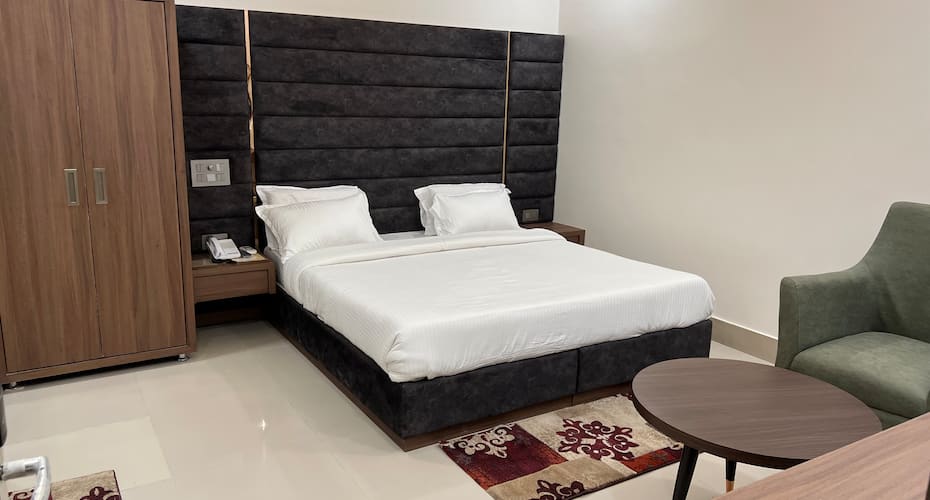 Narang Hotel, Hanumangarh 1