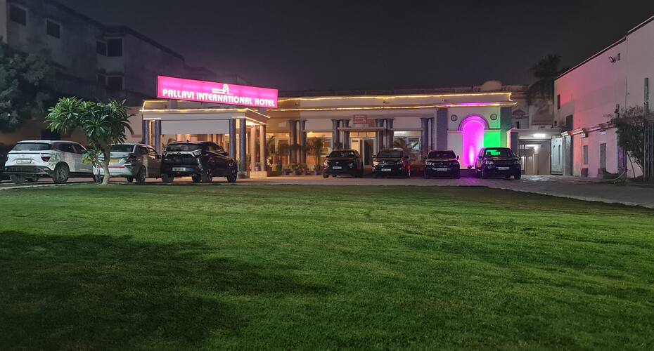 Pallavi International Hotel, Varanasi 4