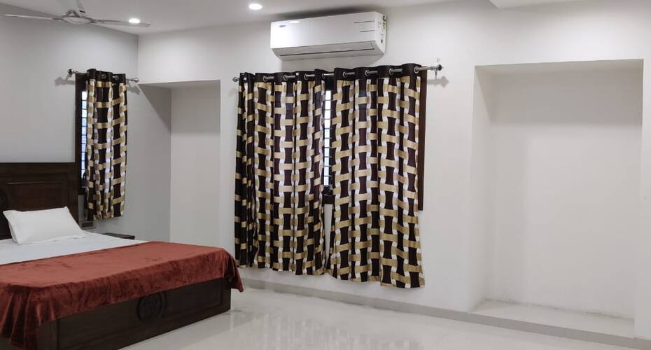 Silvassa Transit Quarters - Sterlite Corporate Guest House, Silvassa 2