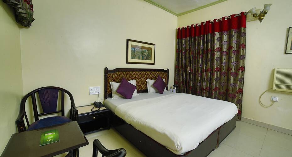 Hotel Samrat International, Mount Abu 3