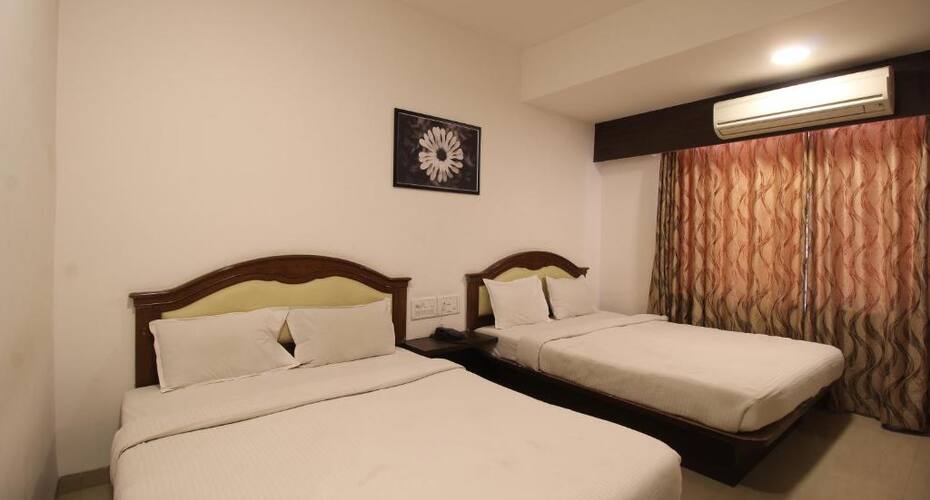 Saish Hotel, Shirdi 2
