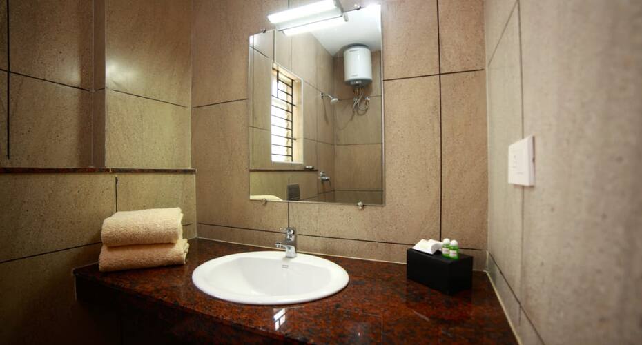 Abisinn Residency, Tanjore 4
