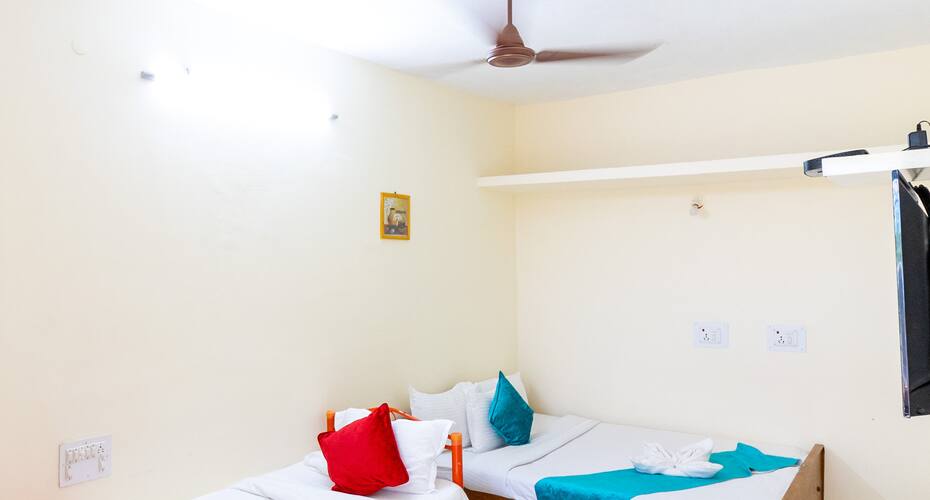 Sivaraj Inn Yercaud, Salem 3