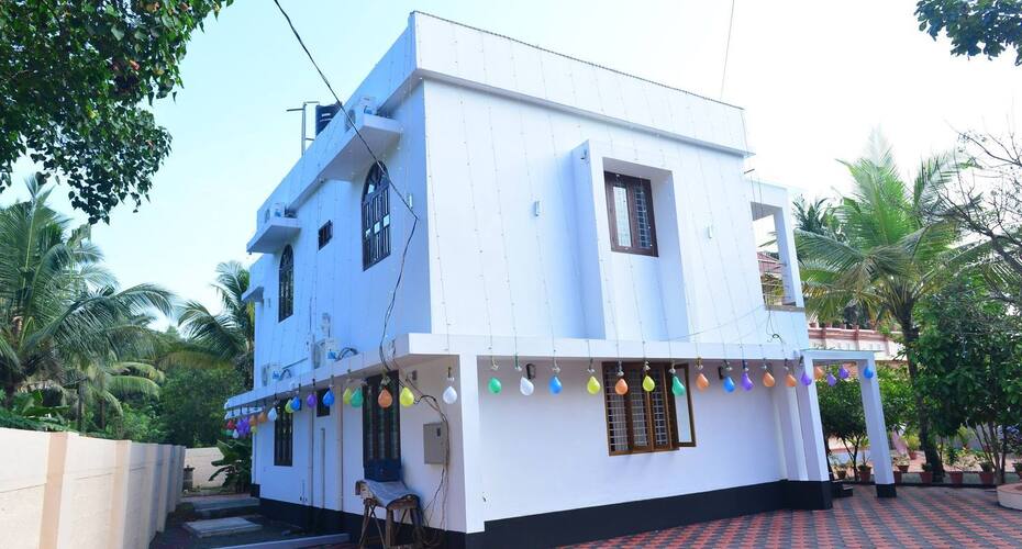 Apple HomeStay, Alleppey 3
