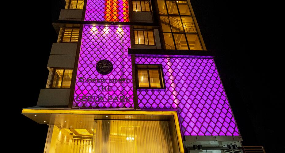 The Leela Park by TGI, Bangalore 3