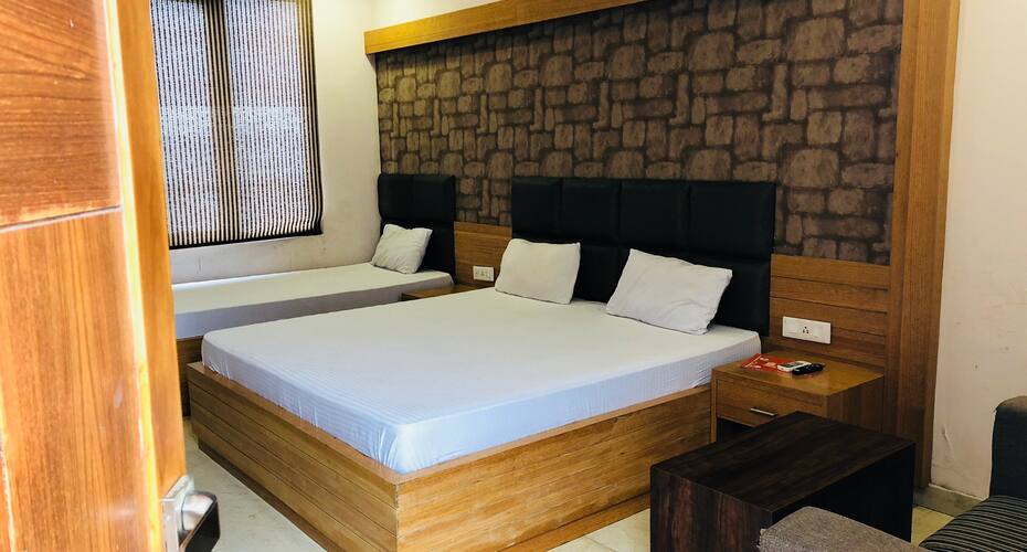 Wonder Hotel Batala, Batala 5