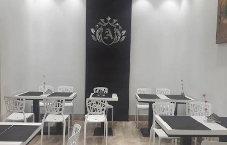 New Calcutta Hotel, Kolkata 5