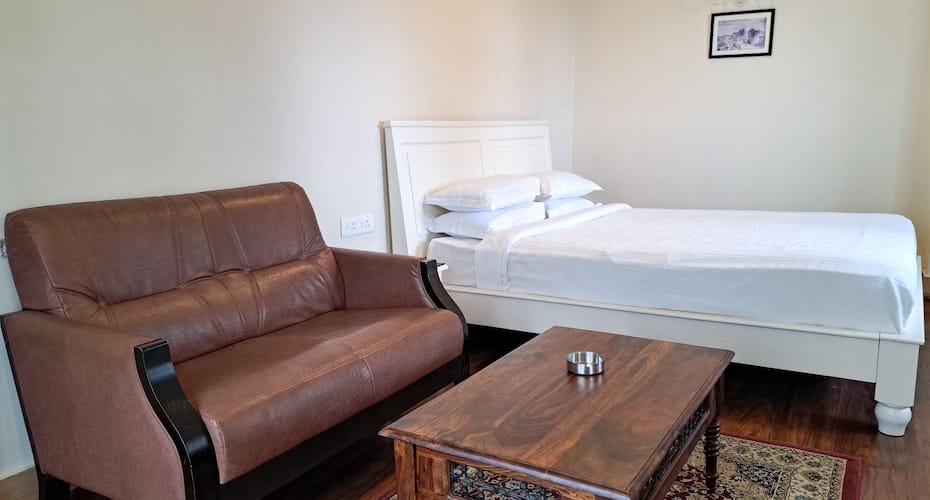 The Heritage Club Tripura Castle, Shillong 3