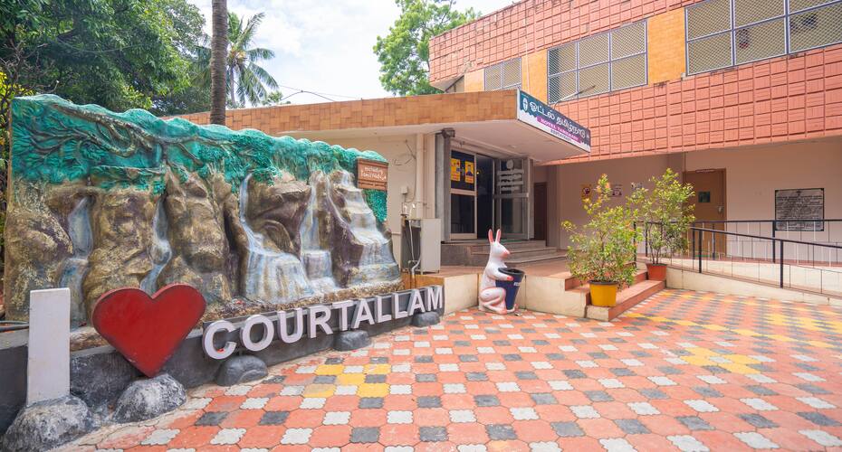 Hotel TamilNadu, Courtrallam 4