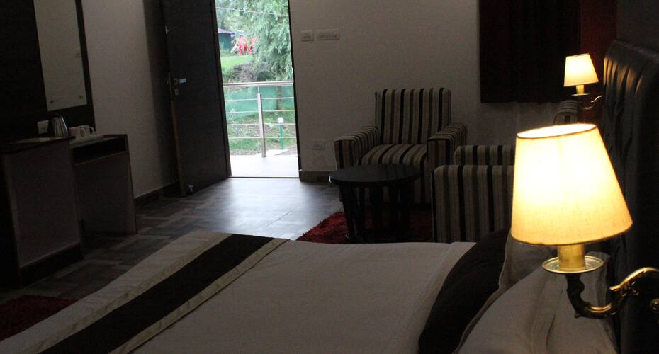 Hotel Parin Naddi Hills, Dharamshala 5