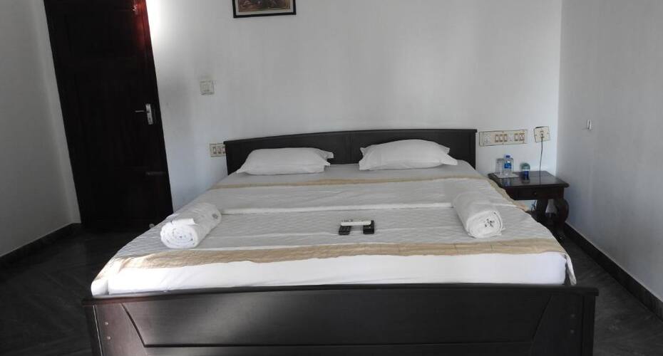 Orchid Beach Villa, Alleppey 5