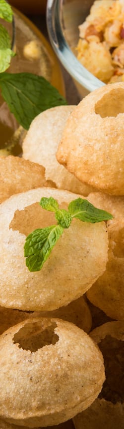 Q5dmgvcknk0em Mumbai has many communities, making it a treat for those who love to eat. https www yatra com india tourism places to eat in mumbai