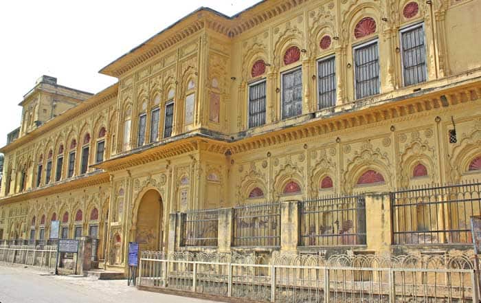 jhansi rani mahal के लिए इमेज परिणाम