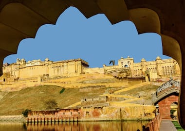 Classical Rajasthan With Taj